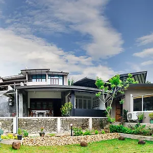Bed & Breakfast Thotupola